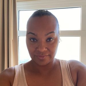 Meet your Posher, Jamila